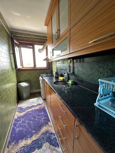 Three-Bedroom Apartment with Sea View image 6