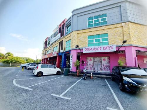 Utvendig, SN Legacy Chendering in Pandak Beach