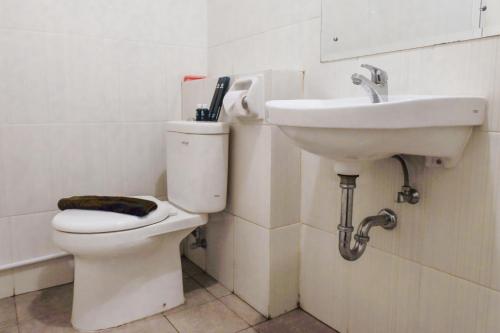 One-Bedroom Apartment image 2