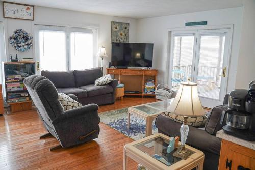 Sunset Oasis Cottage in Aurora