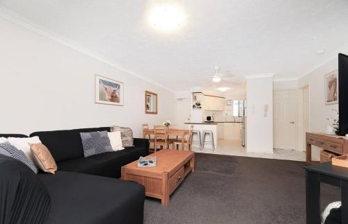Central unit with everything at your fingertips, Brisbane (Foto 6)