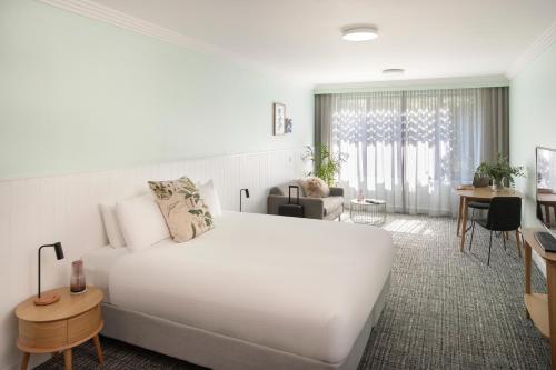 Superior King Balcony