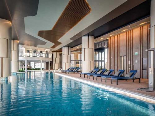 Q2 Riverside Luxury Vacation Apartment Hotel