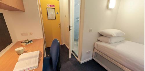 Zimmer mit 2 einzelbetten