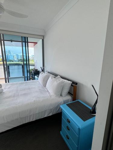 589449464 Harbour Quays Apartments