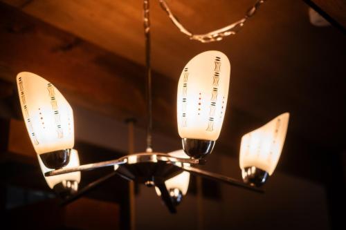 源泉かけ流しの一棟貸し温泉宿The Bath & Bed Dogo, Matsuyama (foto 11)