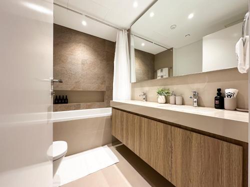 Sky High Luxury 50th FLR Lux 2BDR Apartment in Downtown, Dubaï (photo 10)