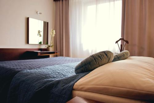 1 double bed