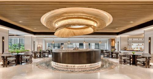 Restaurant, Mangkuluhur ARTOTEL SUITES in Sudirman