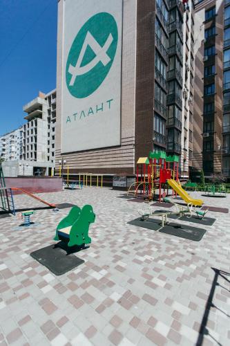 Játszótér, ATLANT luxury Big Family Five Apart - ТЦ ДЕПОТ in Chernivtsi