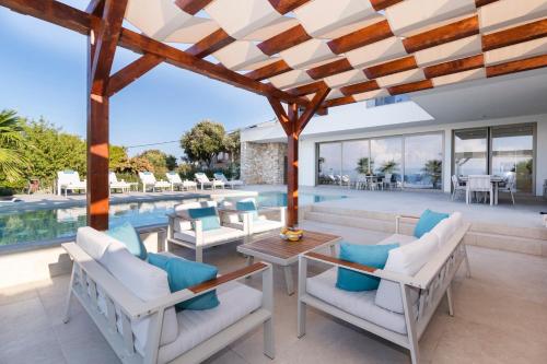 Villa Romana - Luxury Estate