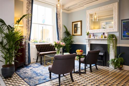 Prince William Hotel, London