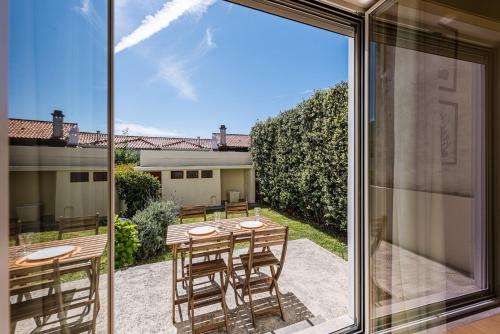 GuestReady - City & Beach Garden Home, Porto (photo 6)