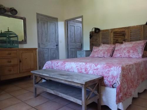 Chambre pour 2 personnes avec salle de bain privee