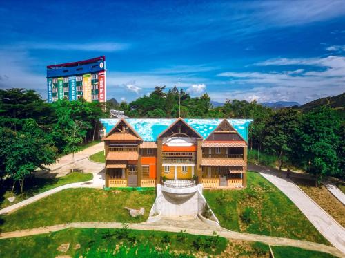 外部景觀, 美多姆公園 (MEDDOM Park ) in 和平