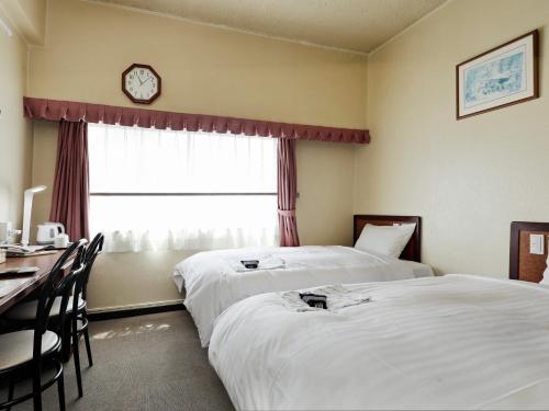 Twin Room - Non-Smoking