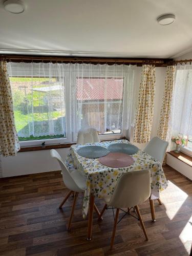 Chalupa Vojtěchov (Chalupa Vojtechov) in Bouzov