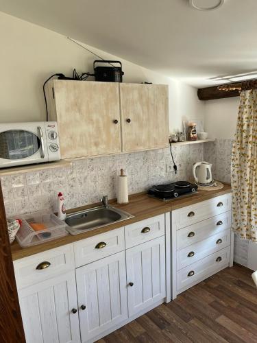 Cocina, Chalupa Vojtěchov (Chalupa Vojtechov) in Bouzov