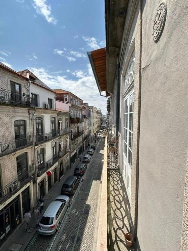 Aliados Historic Downtown Apartments by LuxiStay 2
