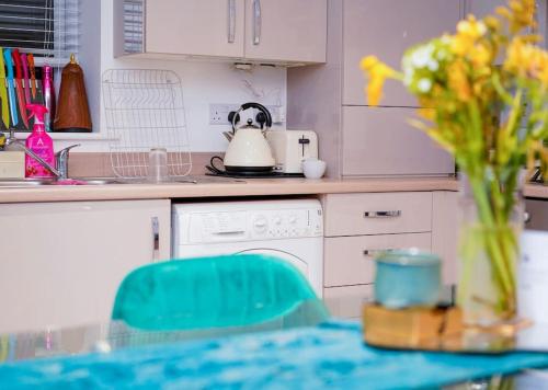 Private Double room in a 2 bed shared new build flat, Reading in Beech Hill