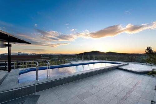 Kilátás, Modern Apartment - Prime Location with Heated Pool - Hosted by Canstay in Lyneham