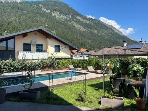 Wellness Apartment Ilse - Apartment mit eigenem Spa in Thaur, Österreich