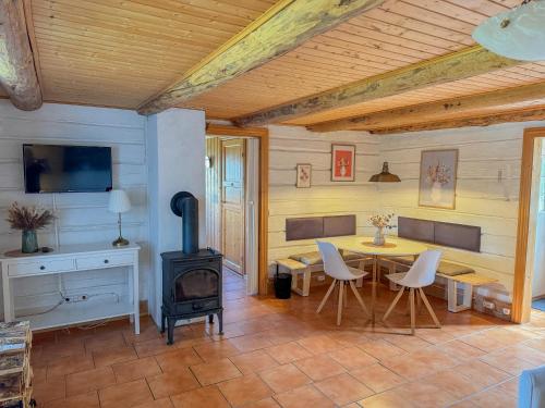 Facilities, Drangstuga in Framnäs