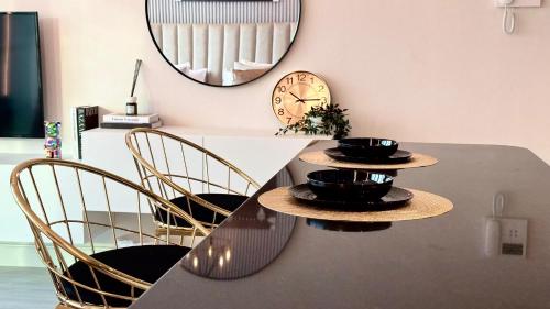 Luxury Family Studio Close to Dubai Mall and Burj Khalifa, Дубай (фото 9)
