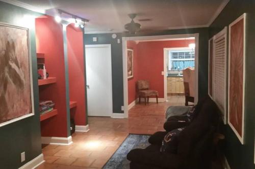 NEW Beach Quinta 2bed 2 bath Beautiful Yard Tranquility in Lake Worth