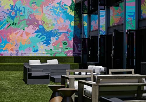 숙소 외관, Hudson Yards Hotel in 미드타운 웨스트