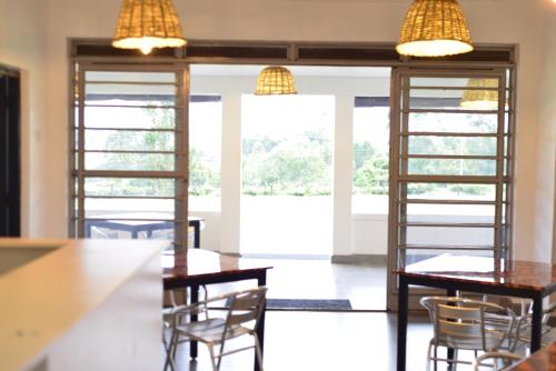 Restaurace, KaChai Hotel Fort Portal in Kyenjojo