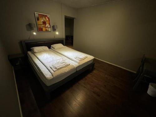 1 queen bed