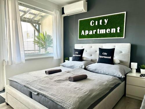 1 king bed, 1 sofa bed