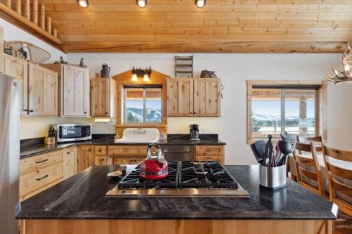 Como Peaks Cabin in ดาร์บี(มอนเทนา)