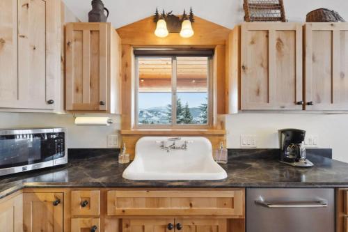Como Peaks Cabin in ดาร์บี(มอนเทนา)