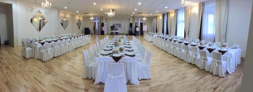 Lviv Ramada Hotel - image 5