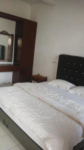 Bernard's Guest Houses in Samosir