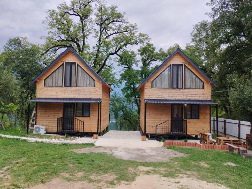 Vista exterior, Panorama Hillside Cottages in Lailashi