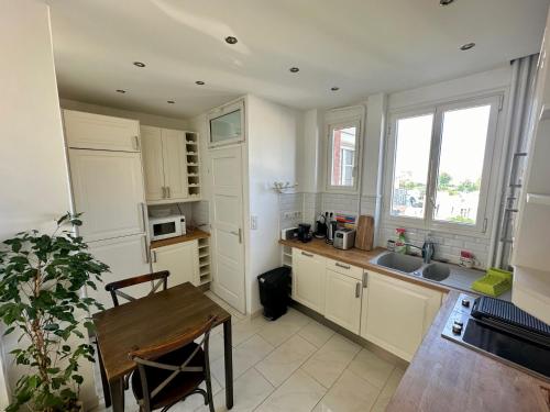 Facilities, Ideal pour visiter Paris in Saint Mande