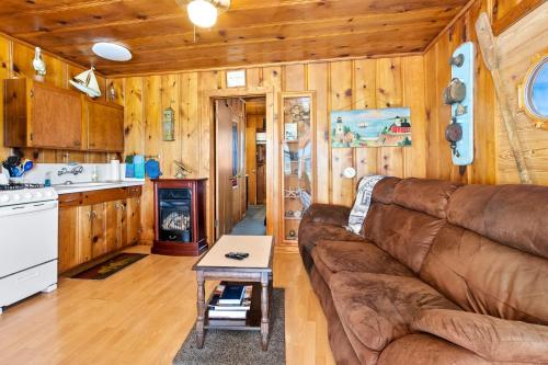 Diamond City Lakeside Resort in Diamond City, USA