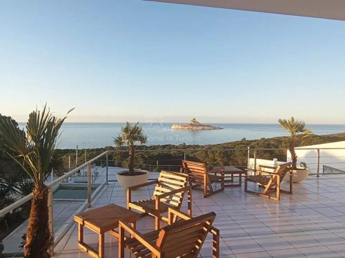 Villa Prestige Rafraf in กาเบส