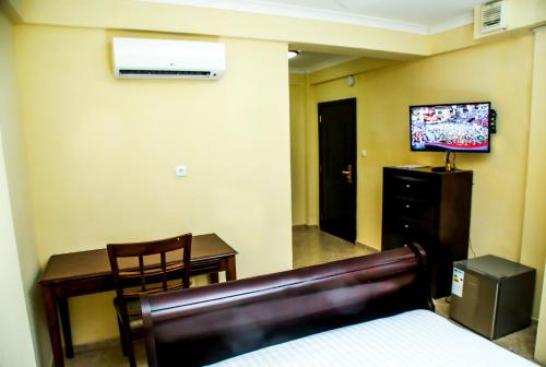 Twin Room image 1
