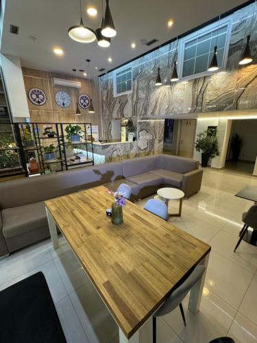 ห้องอาหาร, park hotel tirana in ลาปราเก