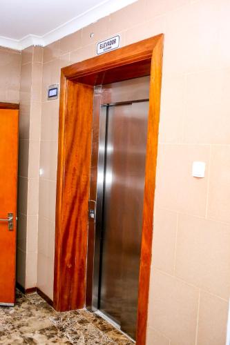 Deluxe Double Room with Sea View image 2