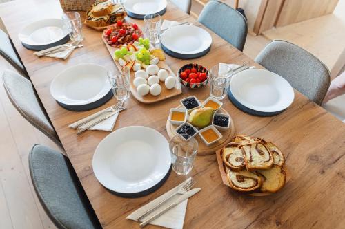 virtuve, Rustic Inn bed and breakfast in Budesti