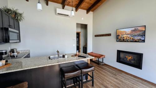 Faciliteter, Lone Point Cellars in Hartline