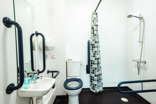 YHA Newcastle Central - image 11