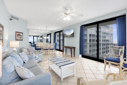 Windward Pointe 801- East corner-unit beachfront