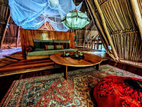 La Isla Dulce in Livingston