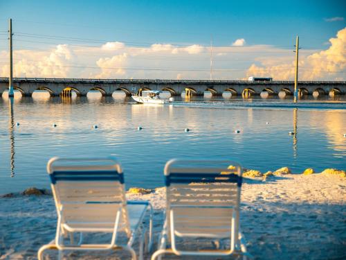 Sugarloaf Key Hotel at KOA Resort in Summerland Key, USA